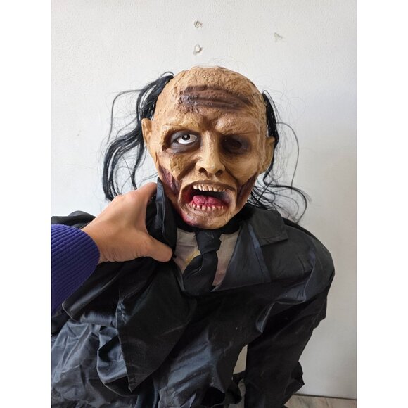 Tekky AS IS rising grave zombie Halloween prop decor - Picture 2 of 8